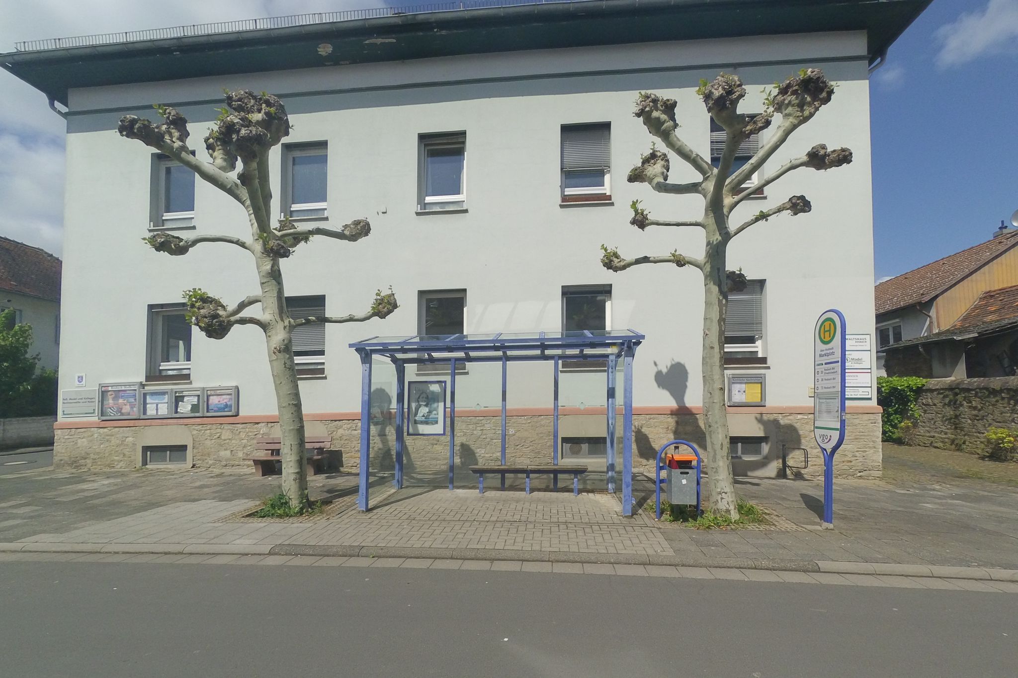 Street view of Rosbach vor der Höhe