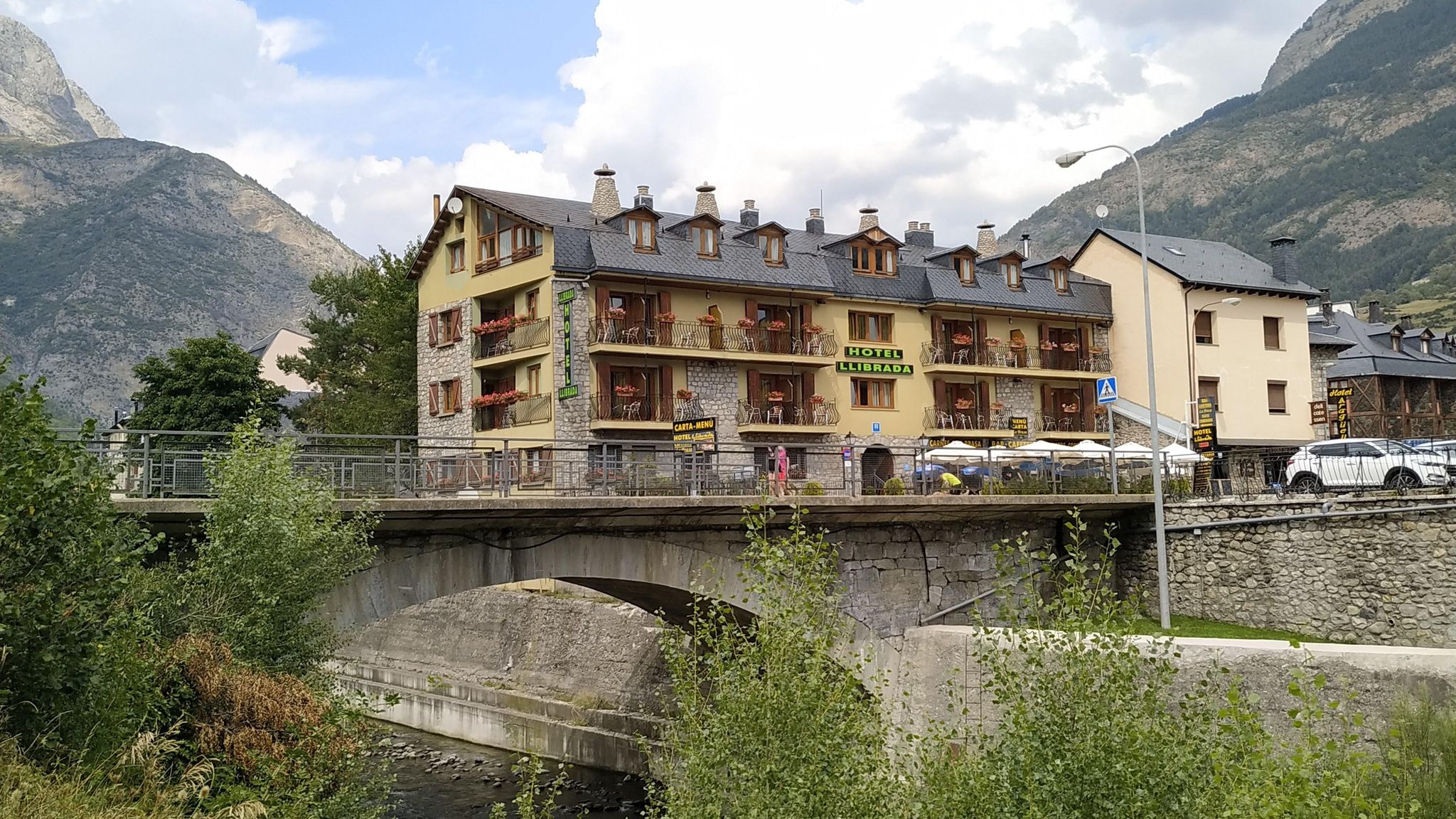 Street view of Benasque