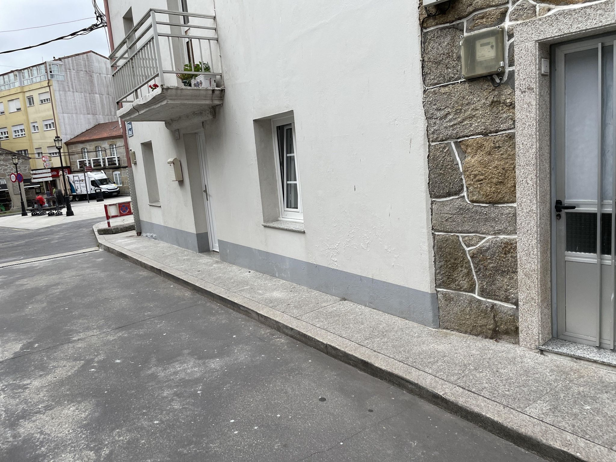 Street view of Mugia