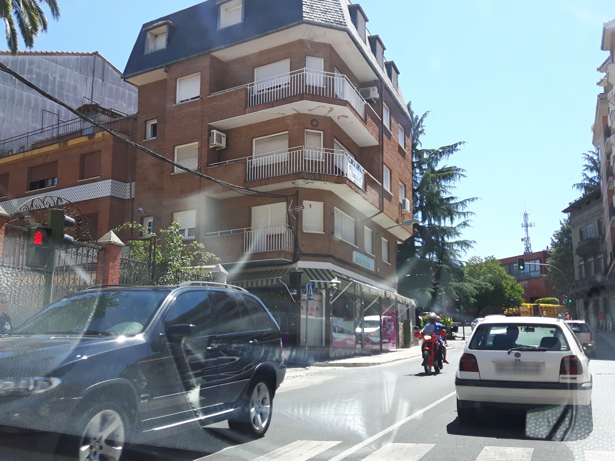 Street view of Arenas de San Pedro