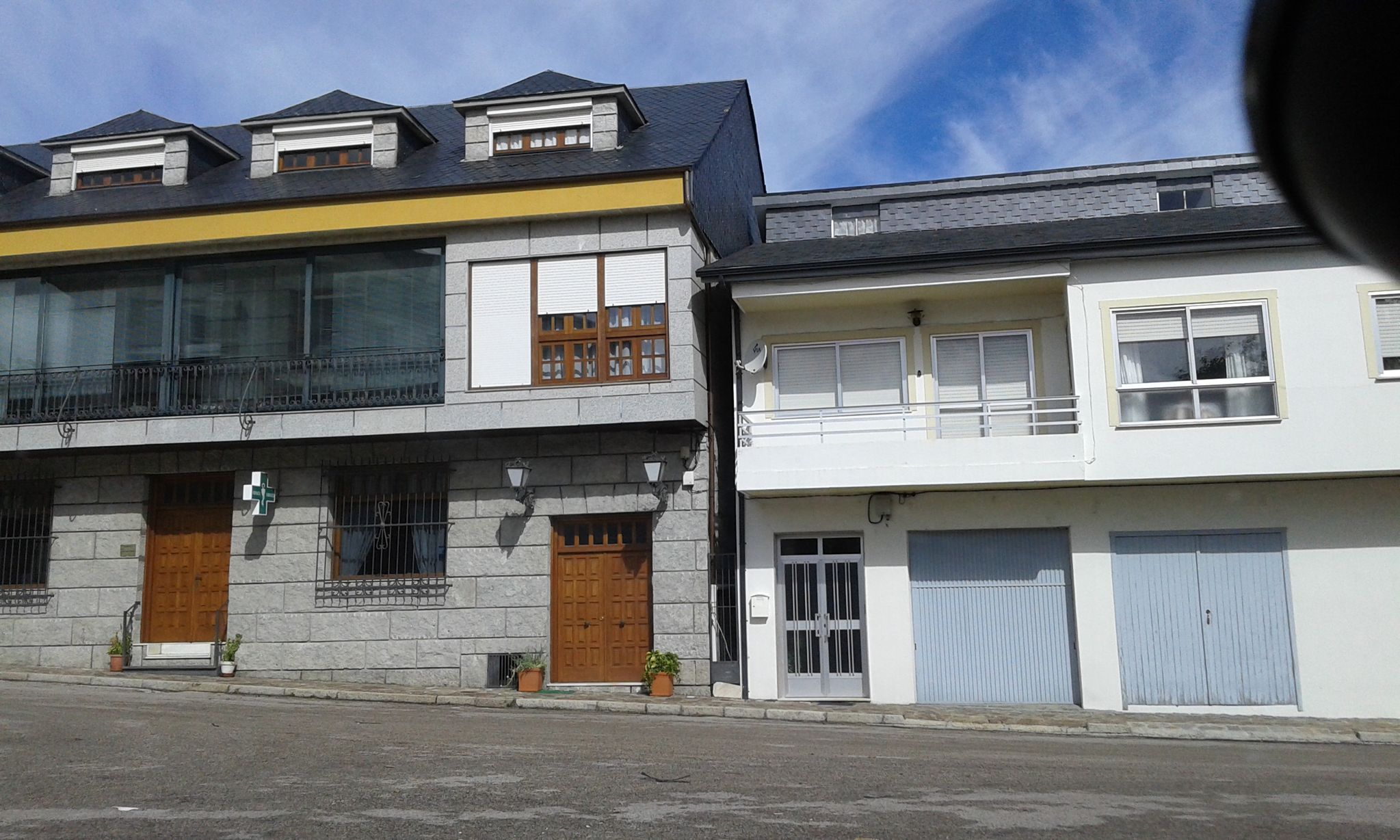 Street view of Manzaneda
