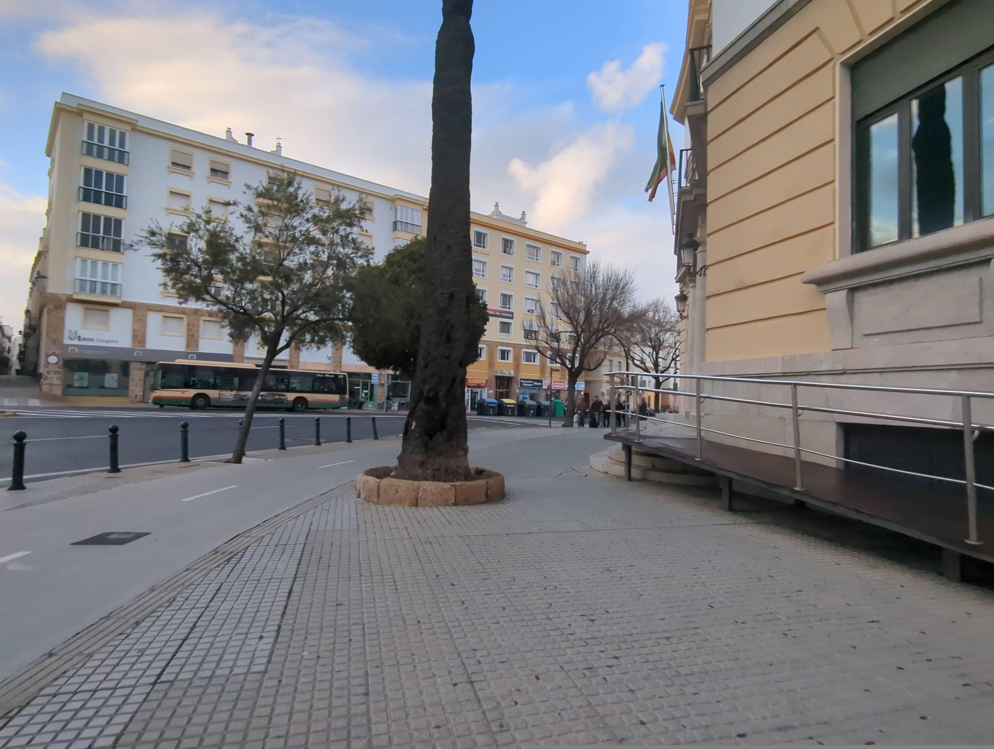 Street view of Cadiz