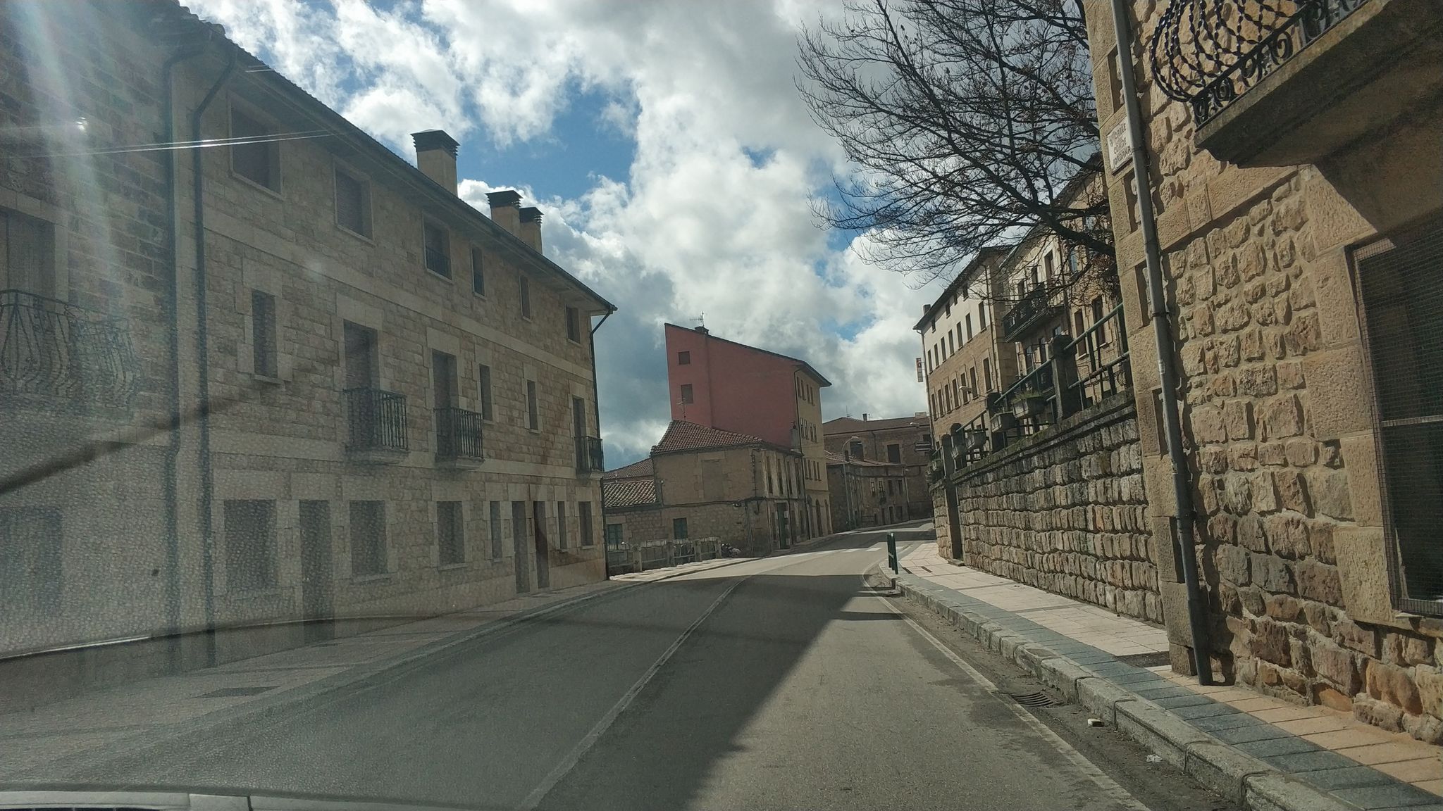 Street view of Quintanar de la Sierra