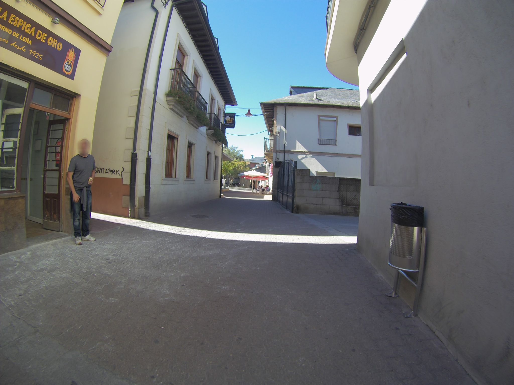 Street view of Cacabelos