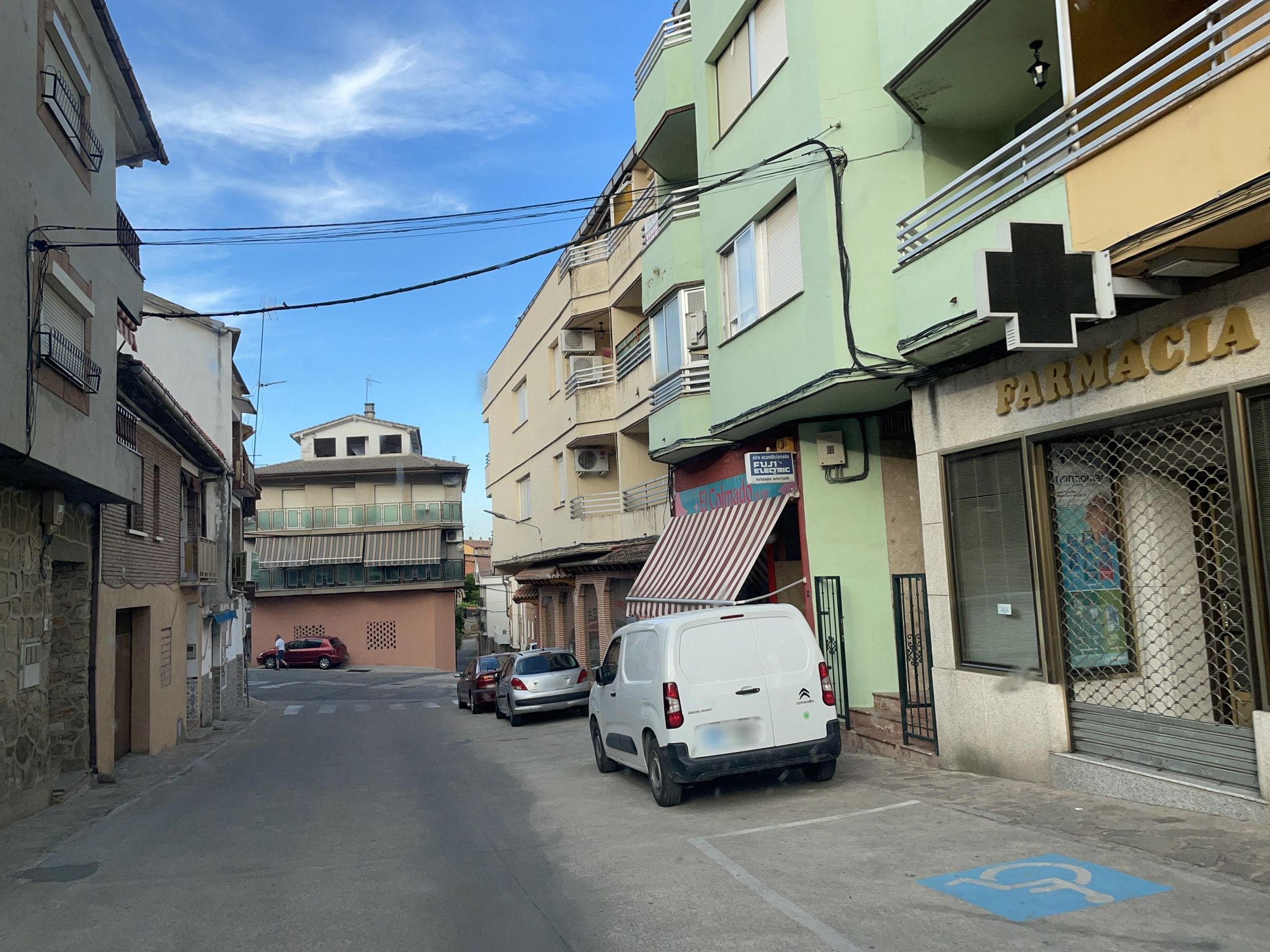Street view of Madrigal de la Vera