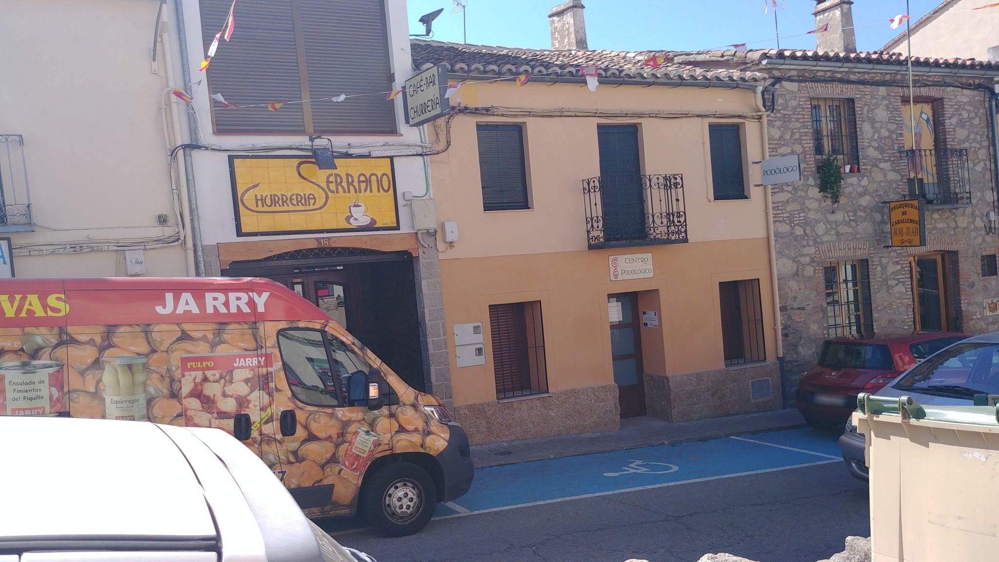 Street view of Oropesa