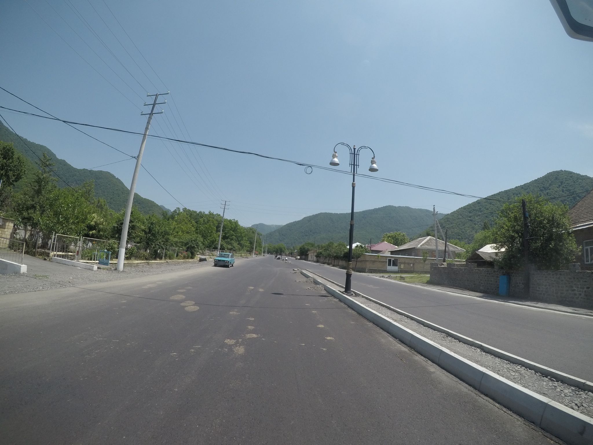Street view of Qaxbaş