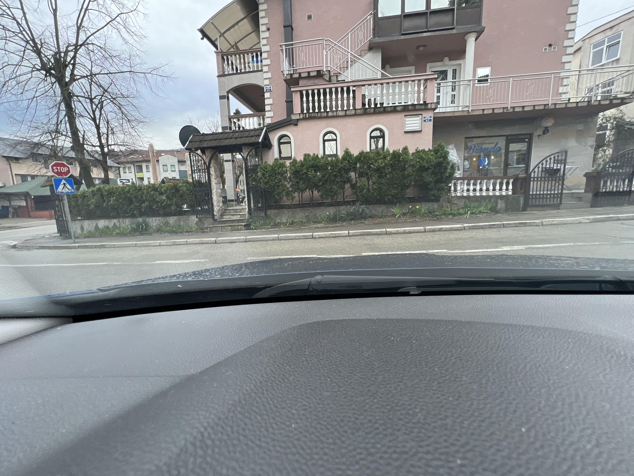 Street view of Hiseti