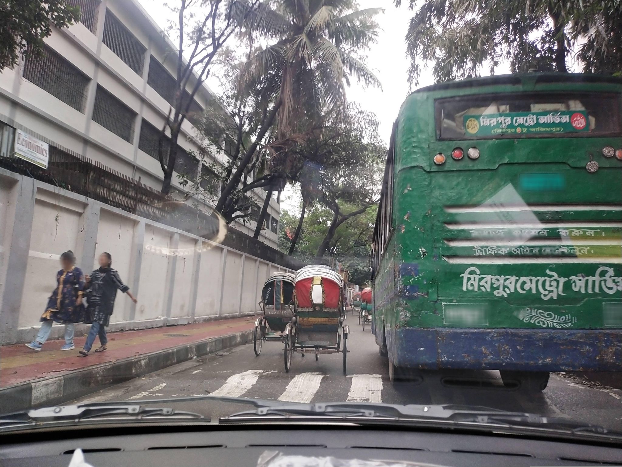 Street view of Azimpur