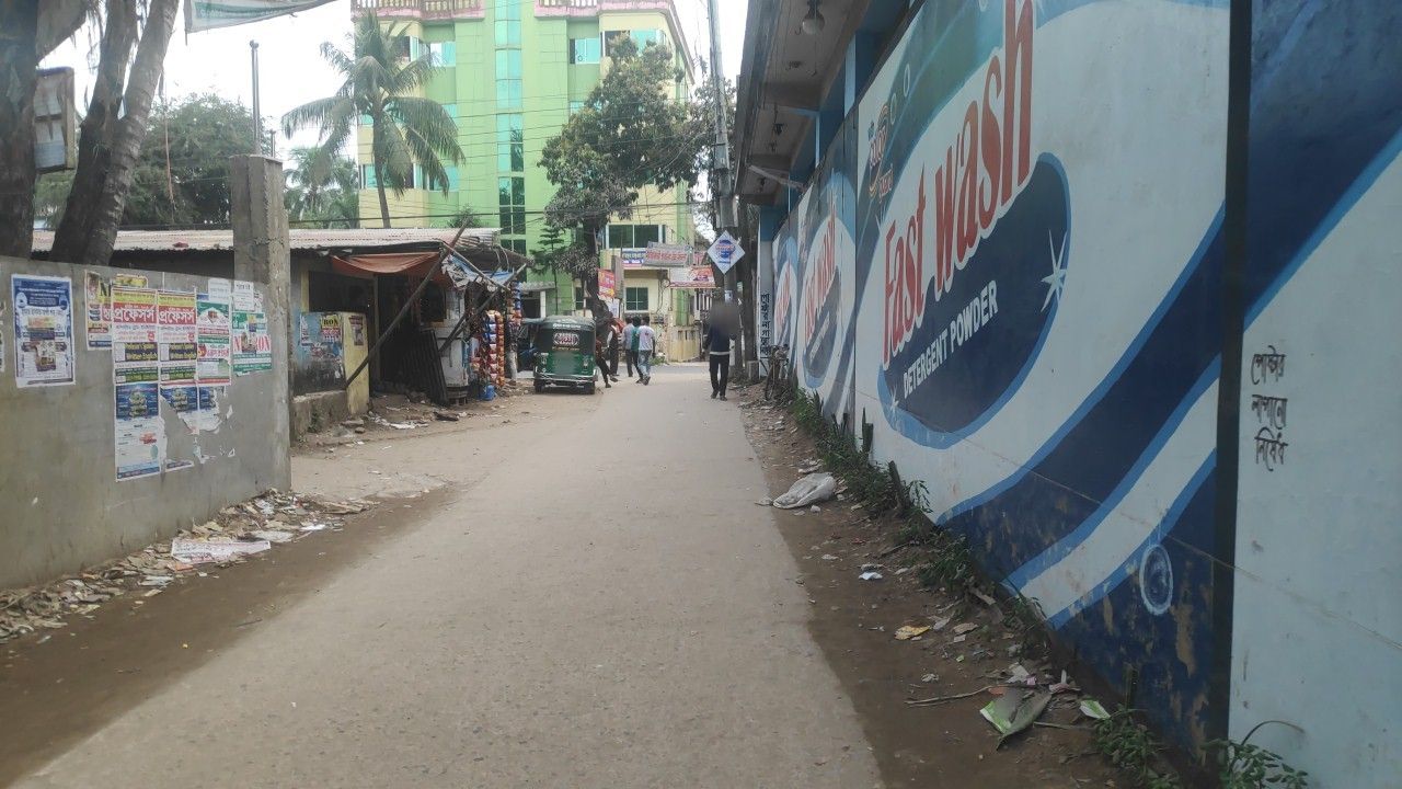 Street view of Hāthazāri