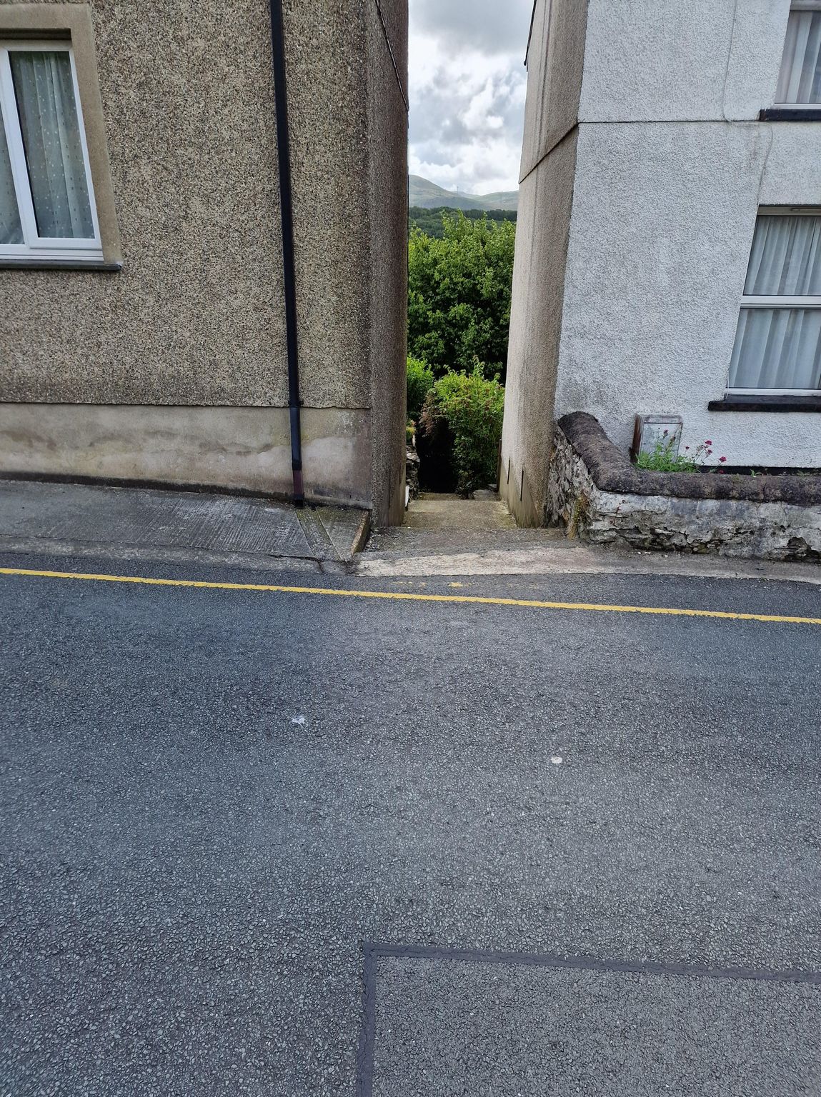 Street view of Penrhyndeudraeth