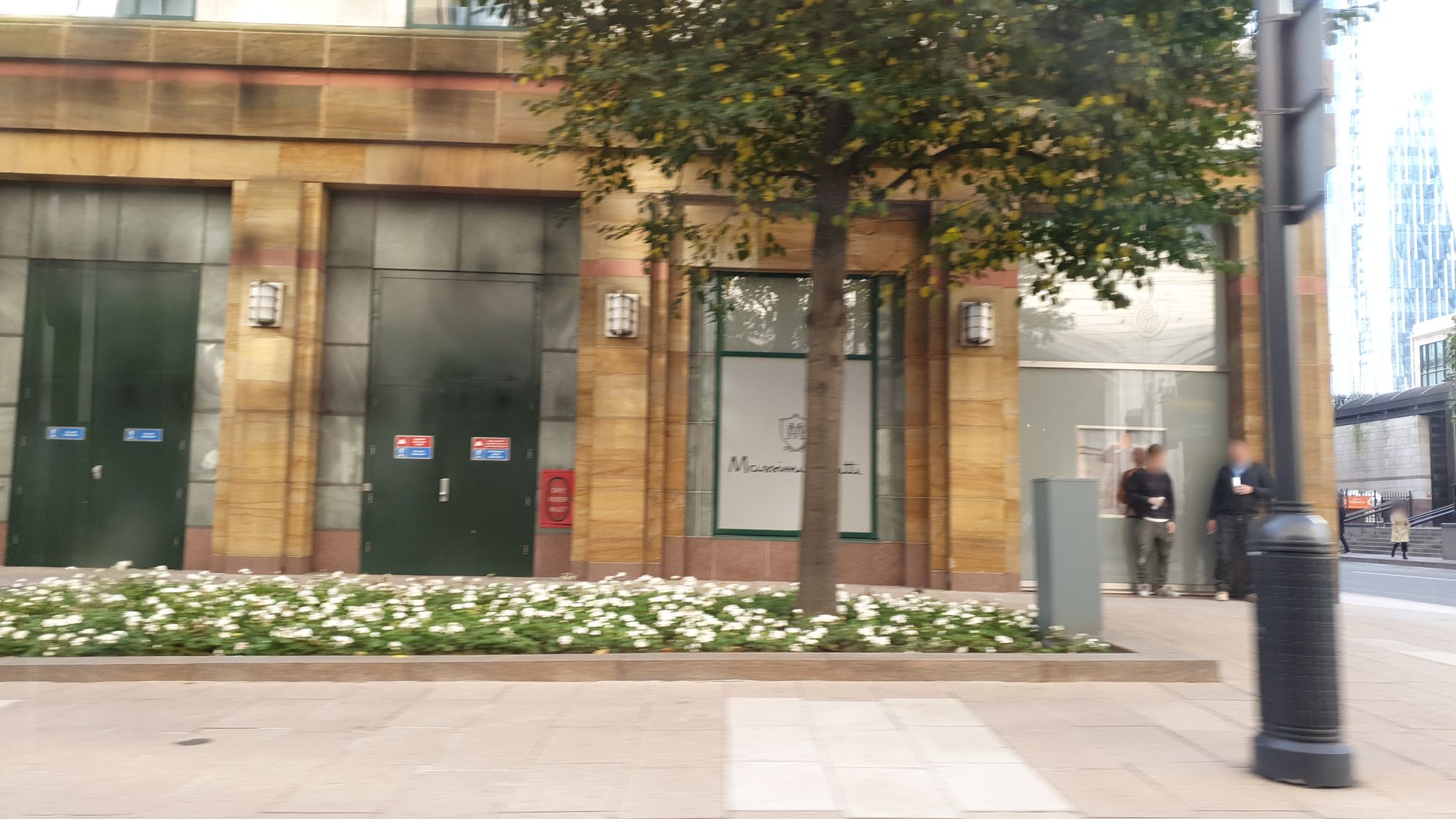 Street view of Canary Wharf