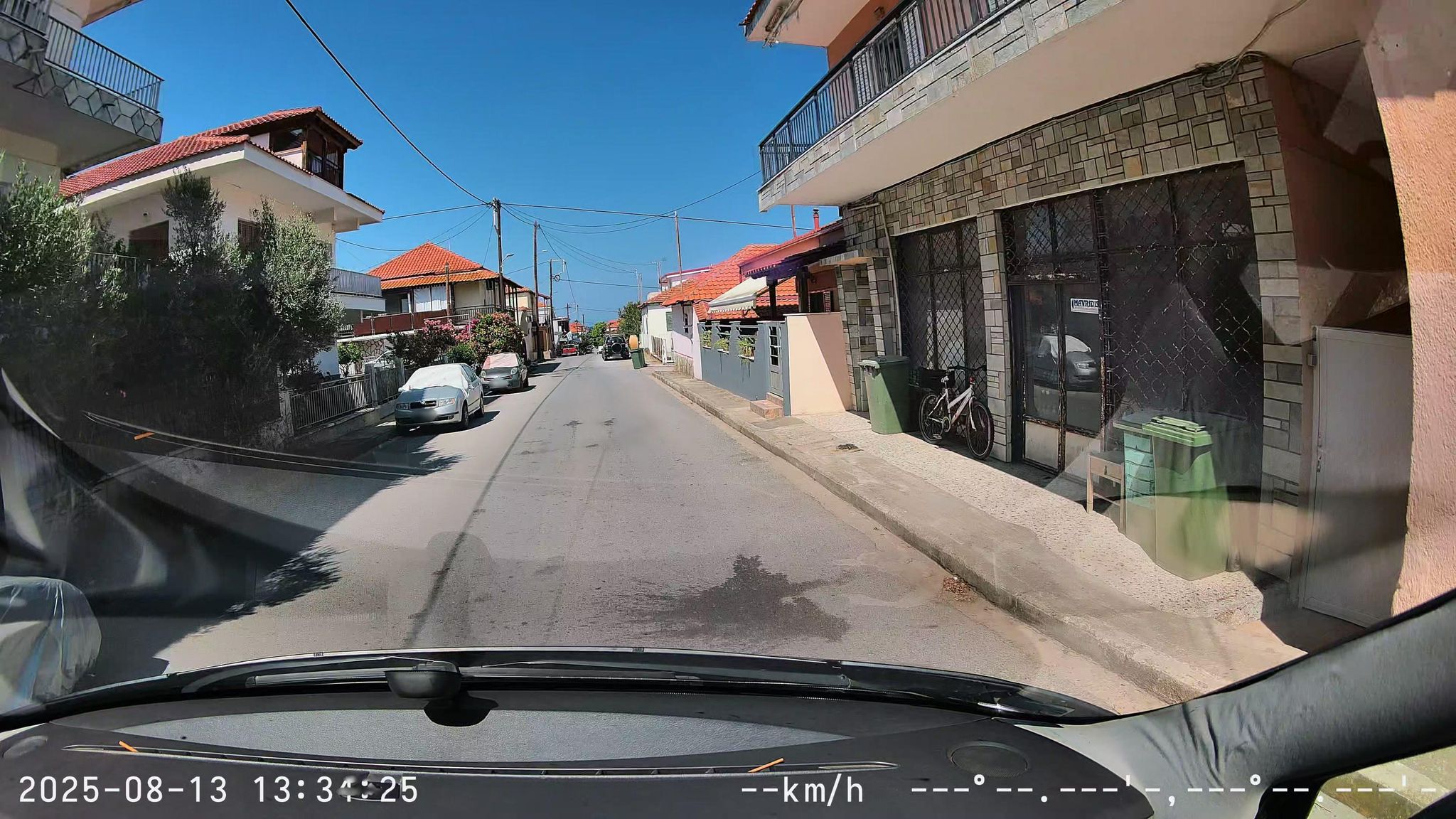 Street view of Néa Róda