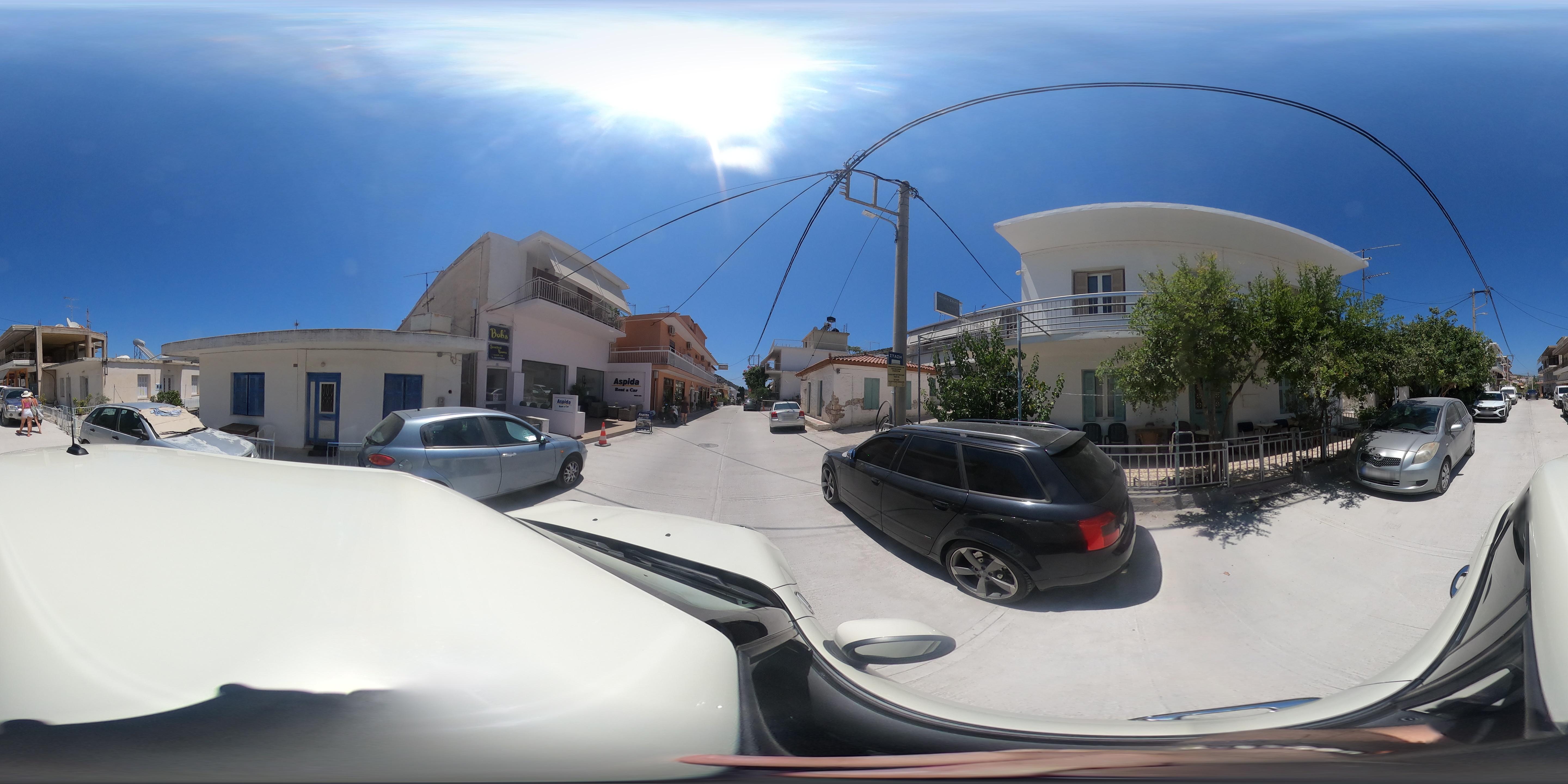 Street view of Tolón