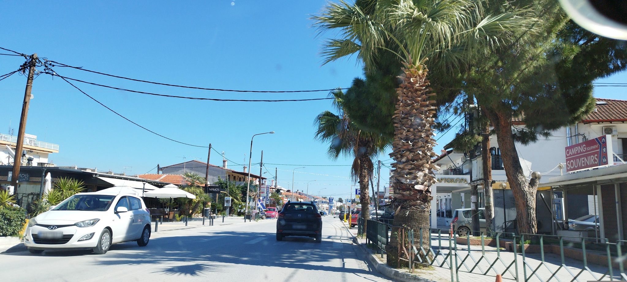 Street view of Pefkochóri
