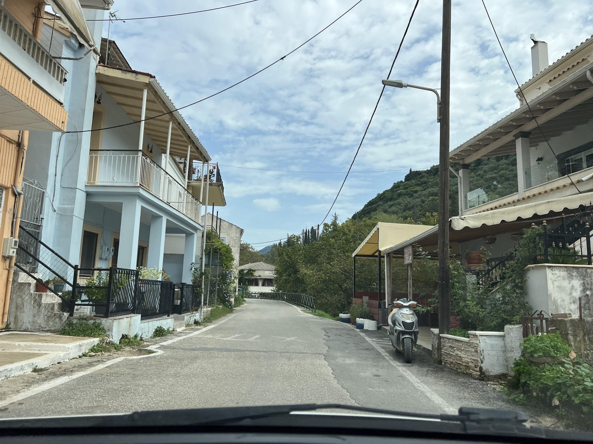 Street view of Nýmfes