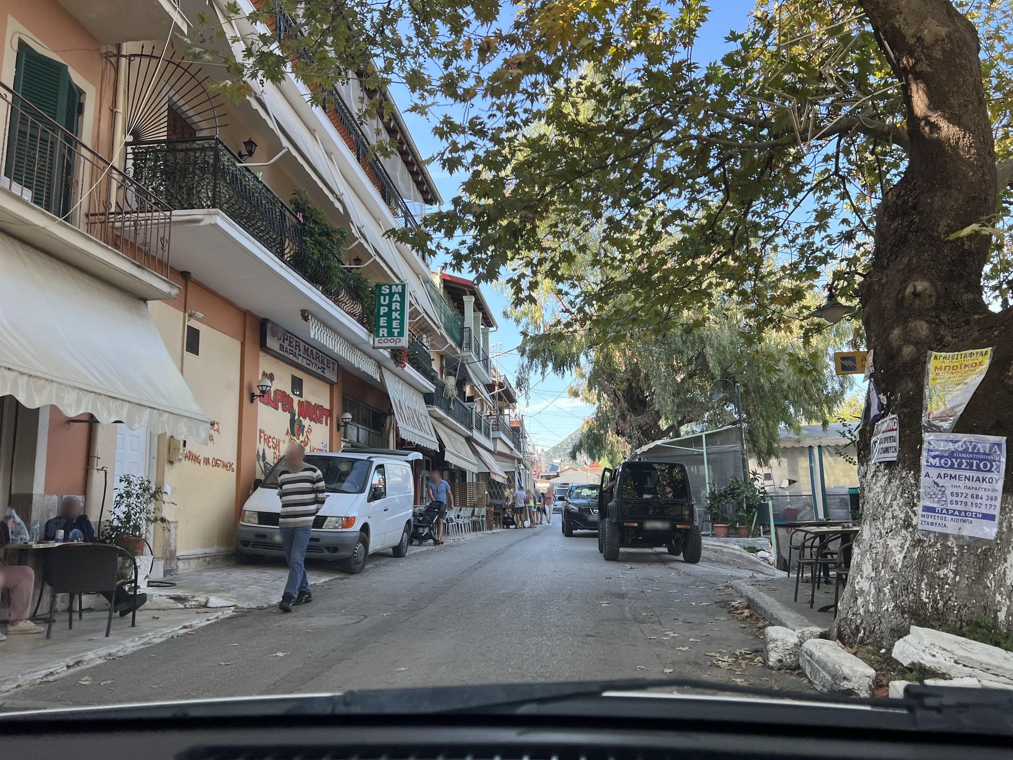 Street view of Ágios Matthaíos