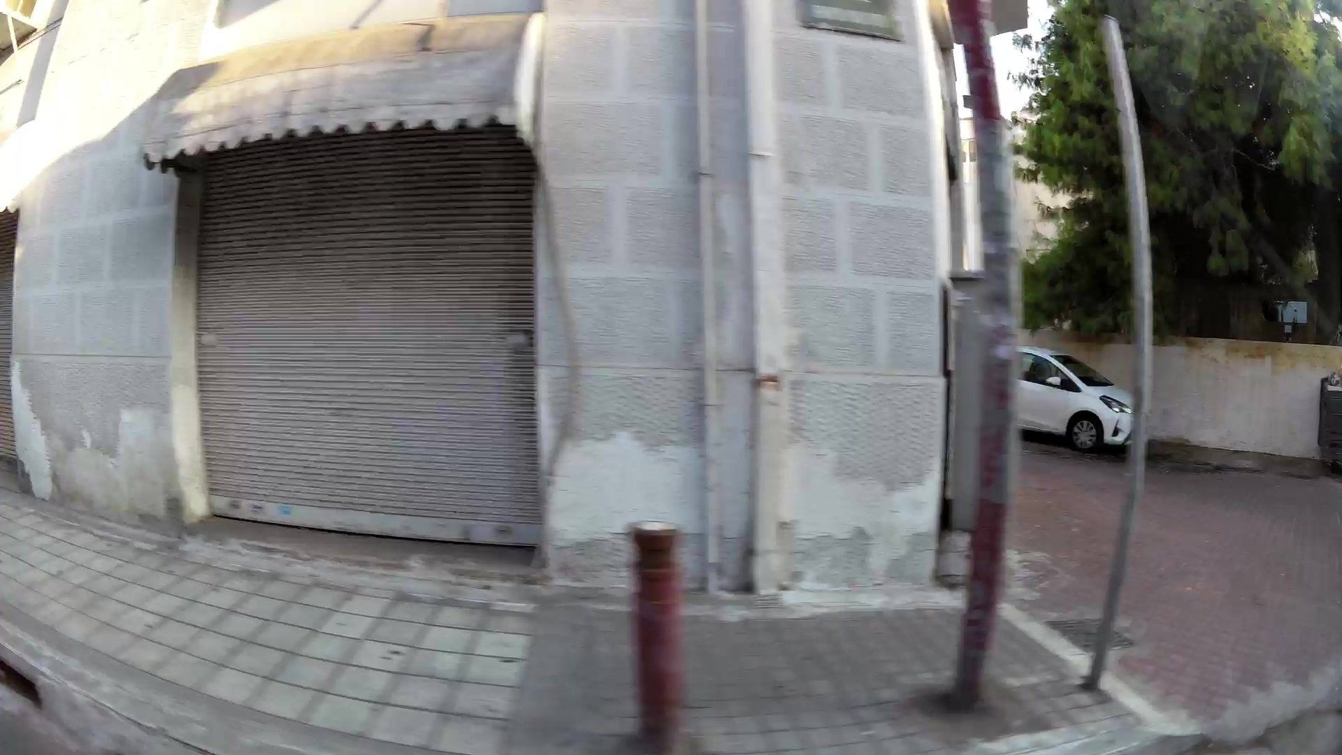 Street view of Dhafní