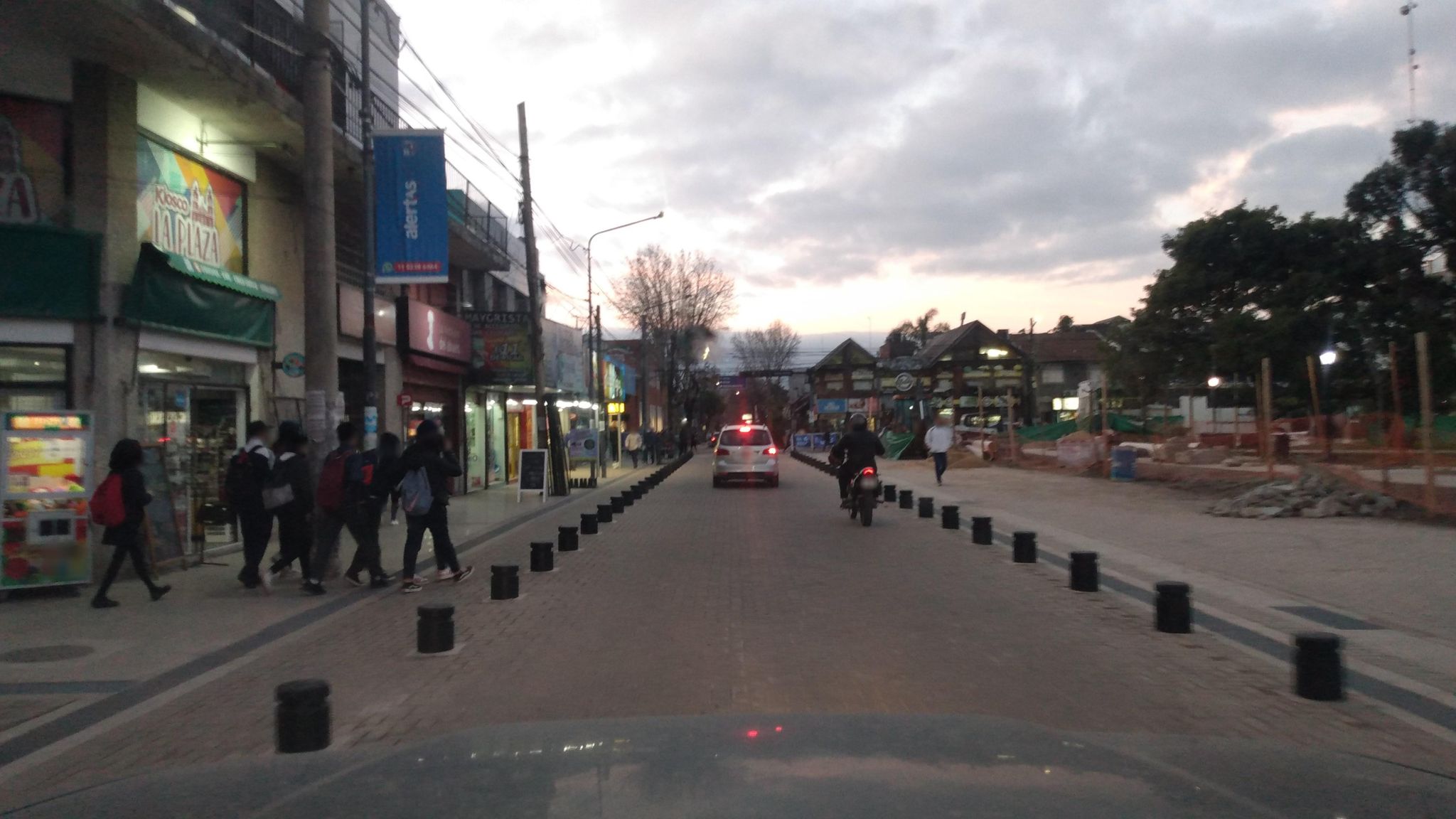 Street view of Pilar