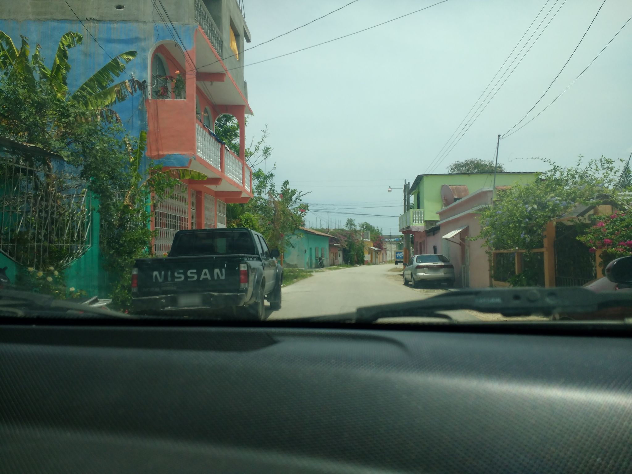 Street view of Flores
